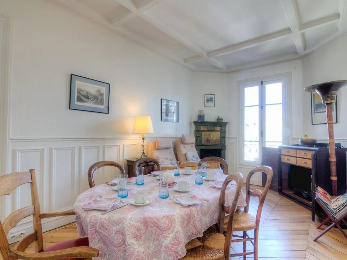 Apartment Leclerc A Paris